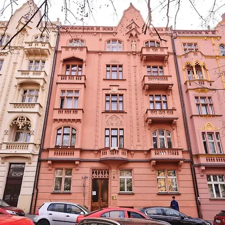 Lägenhet Slezska 58 Prag